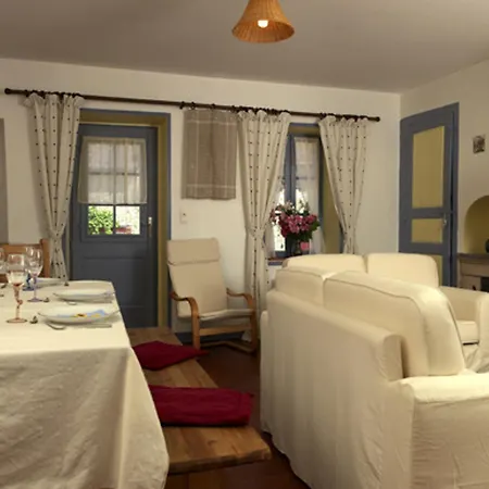 Country house Charmante Longere 18eme Siecle Avec Jardin, Animaux Acceptes - Fr-1-497-49 *