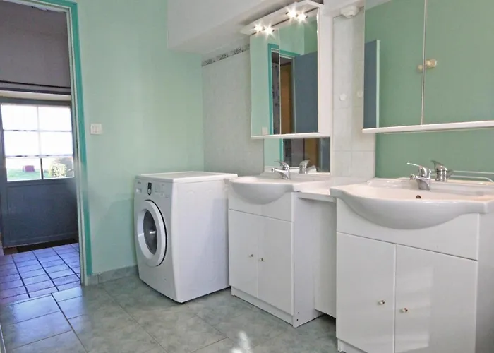 Charmante Longere 18eme Siecle Avec Jardin, Animaux Acceptes - Fr-1-497-49 Pervencheres