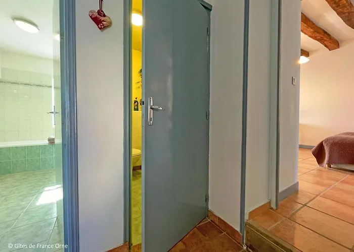 別荘 Charmante Longere 18eme Siecle Avec Jardin, Animaux Acceptes - Fr-1-497-49 *